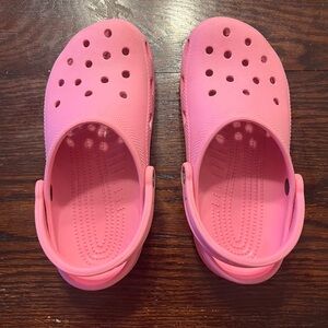 Women’s Crocs, pink, lightly used, size 6